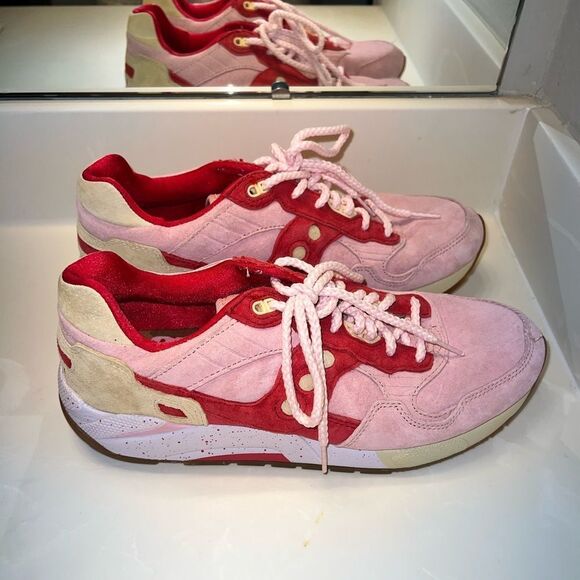 Saucony MEN 9.5 G9 Shadow 5 Scoops Strawberry vanilla ice cream sneakers RARE!!! - Picture 2 of 16